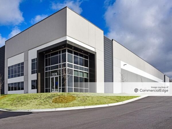 Bixby Secures 0M Recap for 836 KSF Portfolio