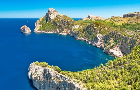 Legal Aspects of Buying a Luxury Home in the Balearic Islands