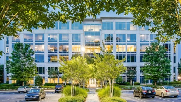 Vero Capital JV Lands Recap for Sun Belt Office Portfolio