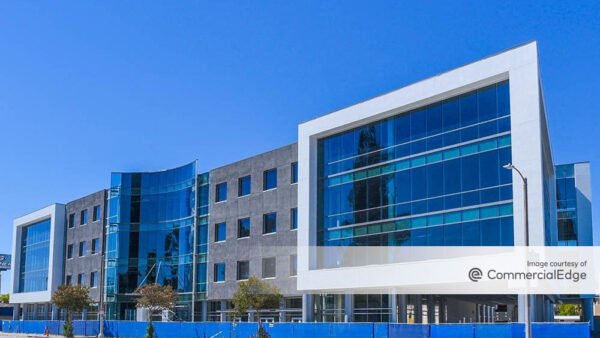 Tristar Realty Secures M for Los Angeles MOB