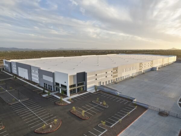 EQT Exeter Pays M for 642 KSF Phoenix Facility