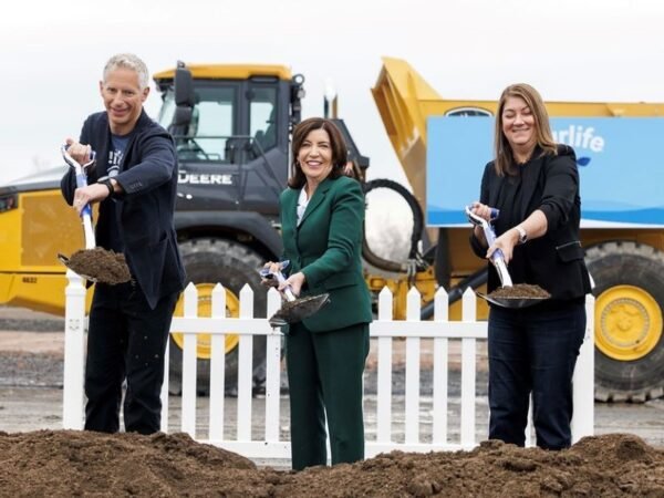Coca-Cola Unit Breaks Ground on 0M Dairy Products Plant