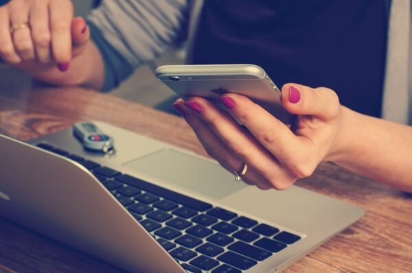 Homebuyers continue to share sensitive personal information over email