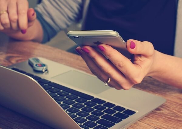 Homebuyers continue to share sensitive personal information over email