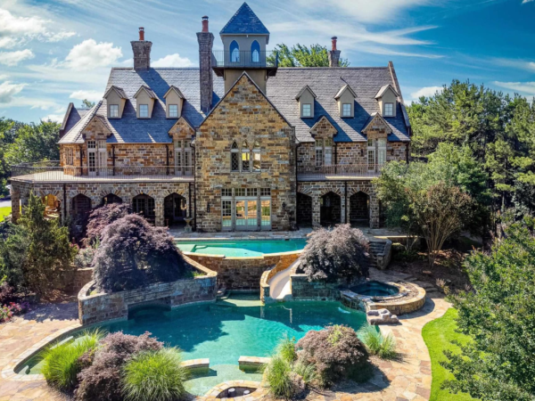  Million Stone Home On 25 Acres In Little Rock, Arkansas