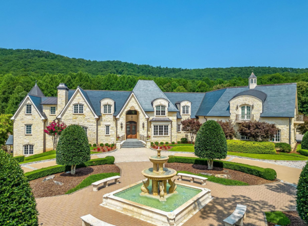 Amazing 58 Acre Estate In Dalton, Georgia With Guest House
