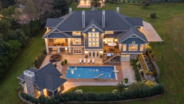 Shingle & Stone Home On 5 Acres In Red Wing, Minnesota