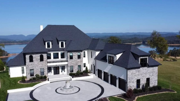 10,000 Square Foot Home In Morristown, Tennessee