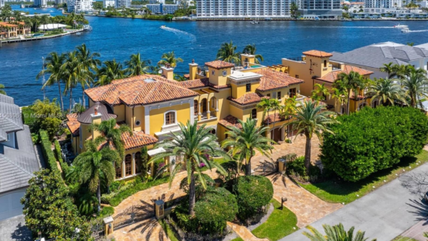 Waterfront Florida Home Comes With 16 Bathrooms & 2 Elevators