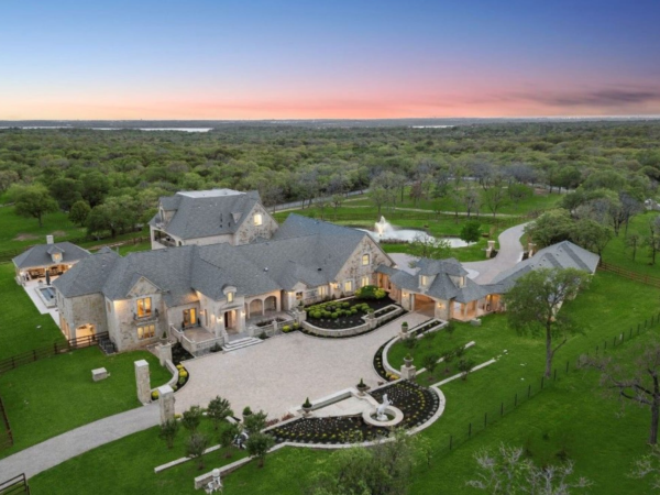 This 11 Acre Texas Estate Has Everything You Could Ever Want