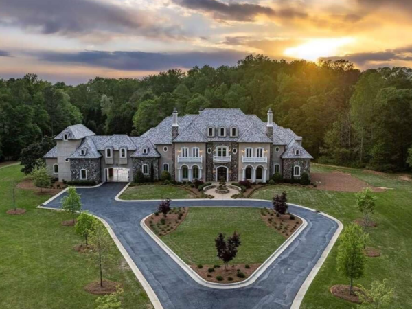 Stone And Stucco Home On 10 Acres In Watkinsville, Georgia
