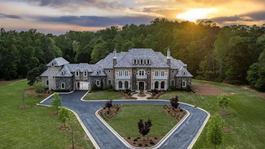 Stone And Stucco Home On 10 Acres In Watkinsville, Georgia