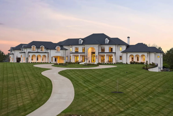  Million Million Home On 11 Acres In Franklin, Tennessee