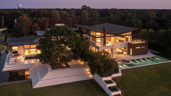 Contemporary Lakefront Home With Movie Theater And Pool