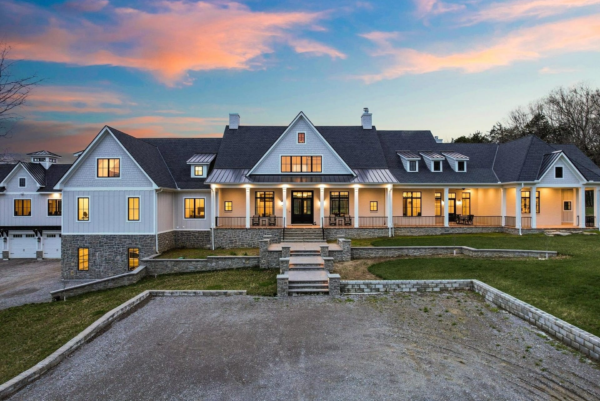 609 Acre Farm In Lebanon, Tennessee Listed At .5 Million