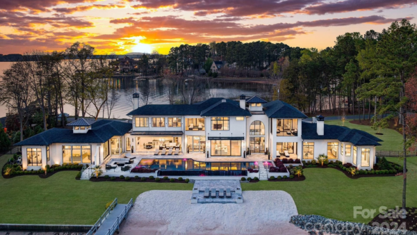  Million Lakefront Home In Cornelius, North Carolina