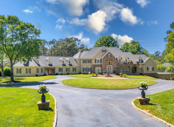 Lakefront Home With Indoor Pool And Basketball Court