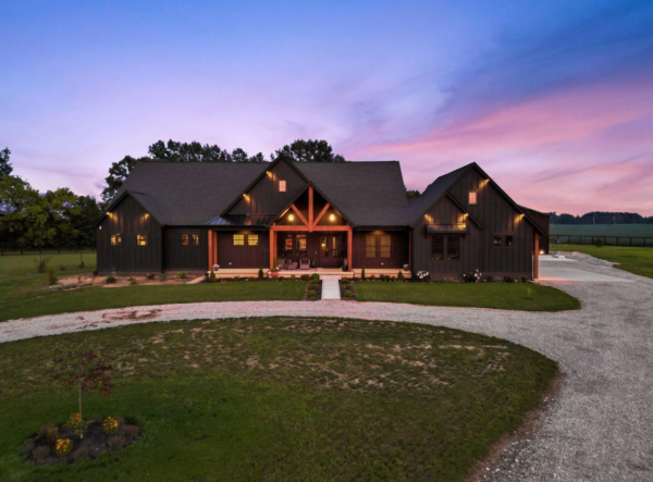 Ohio Home On Over 6 Acres With Barn