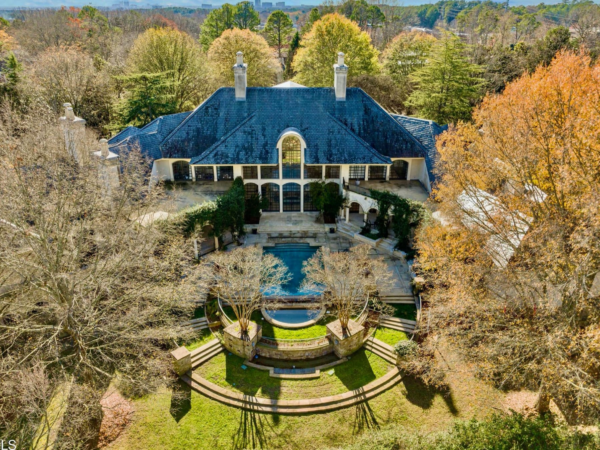 North Carolina Country Club Home Comes With 2 Elevators