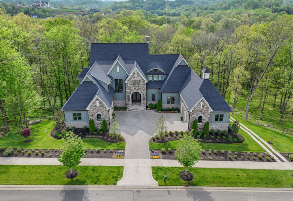  Million Tennessee Home Comes With Walk-In Gun Safe