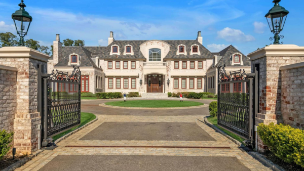 Grand  Million Brick Home Lists On Long Island