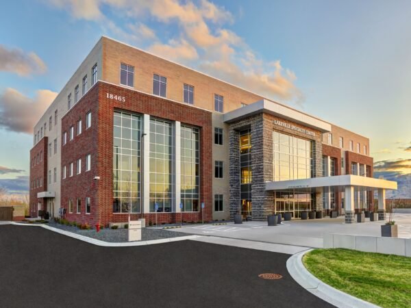 Davis Healthcare Opens Minneapolis-Area MOB