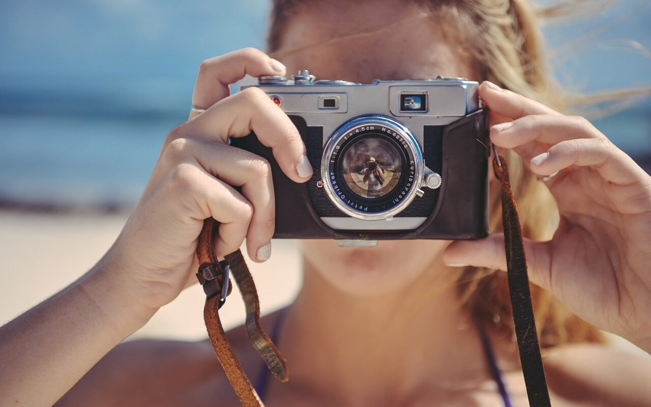 Estate agent boards to feature winning shots in new photo competition Estate agent boards to feature winning shots in new photo competition