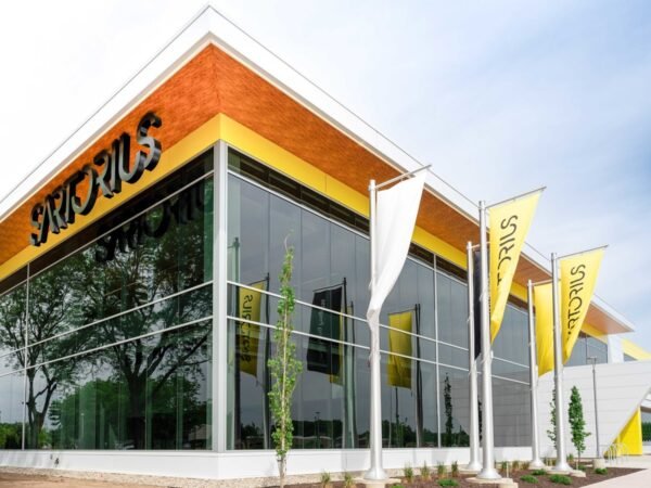 Life Science Group Opens 0M Center in Michigan