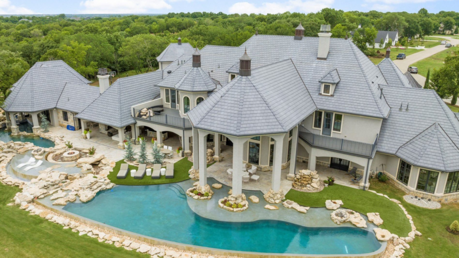 Oklahoma Home Comes With TWO Resort-Style Pools