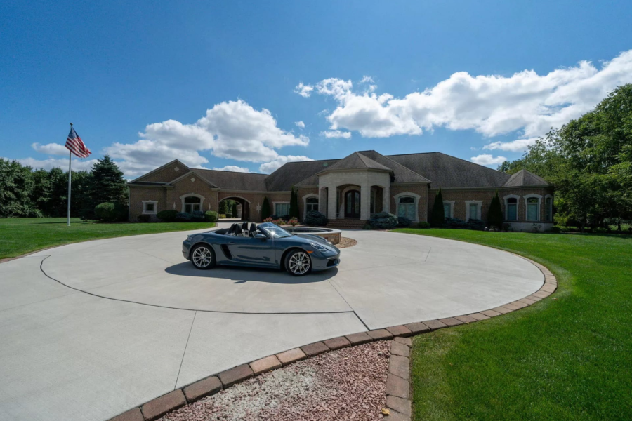Michigan Home On 8 Acres With Attached Guest House