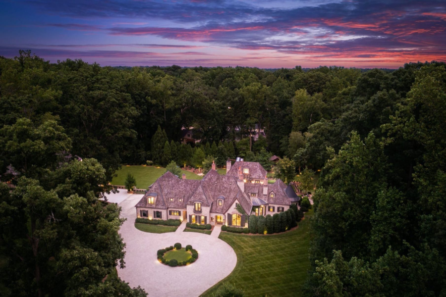 4+ Acre North Carolina Estate With Guest House And Pool