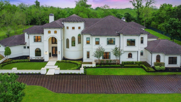 .5 Million Texas Home With Pool And Basketball Court