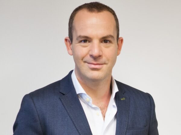 Martin Lewis warns that estate agents ‘skirts edge of law’ with conditional selling