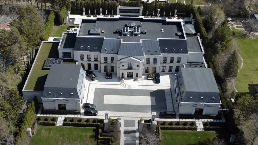 Inside Drake’s 50,000 Square Foot Toronto Home (PHOTOS)