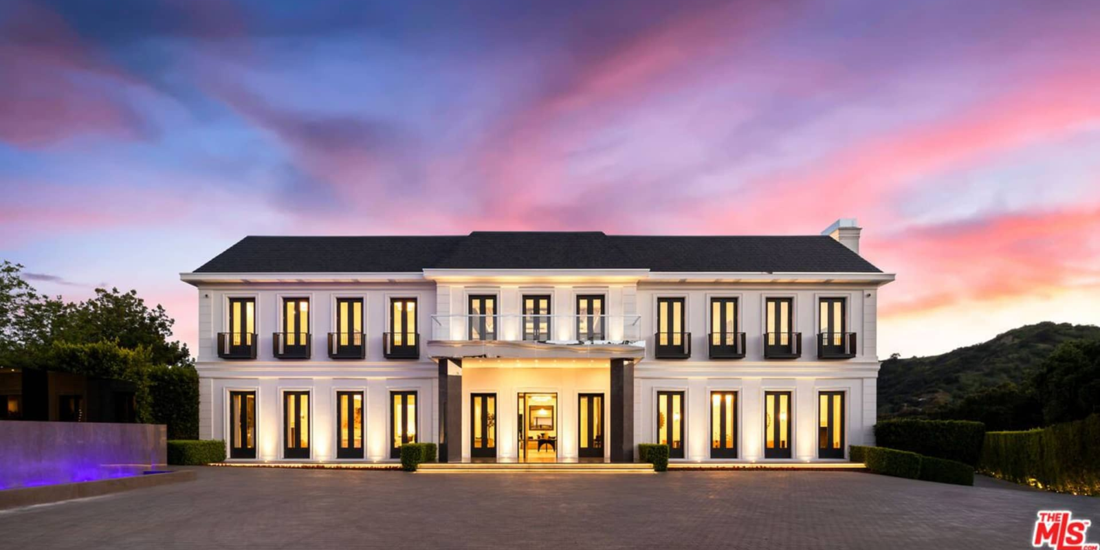 J-Lo & Ben Affleck List Beverly Hills Estate For  Million