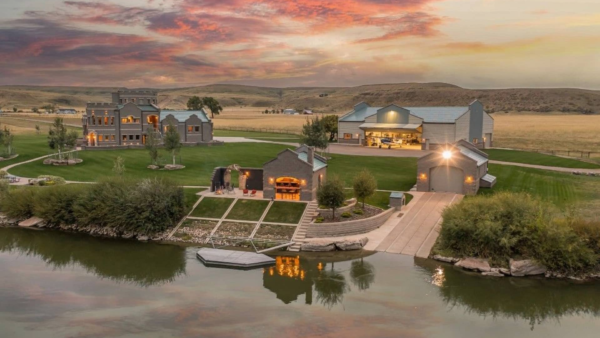 51 Acre Montana Estate With Airplane Hangar And Boathouse