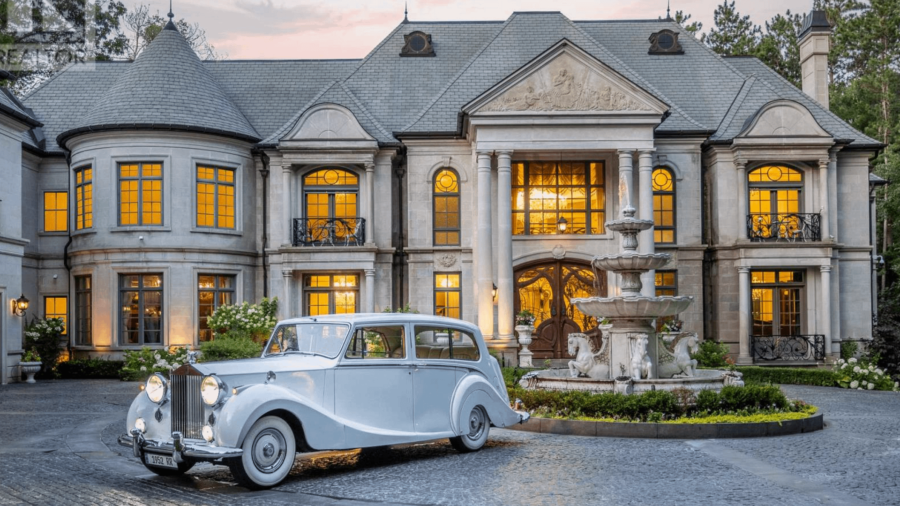 Grand Ontario Home With Indoor Pool Lists For C Million