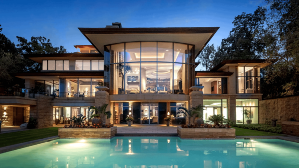 Contemporary Lakefront Home With Indoor And Outdoor Pools