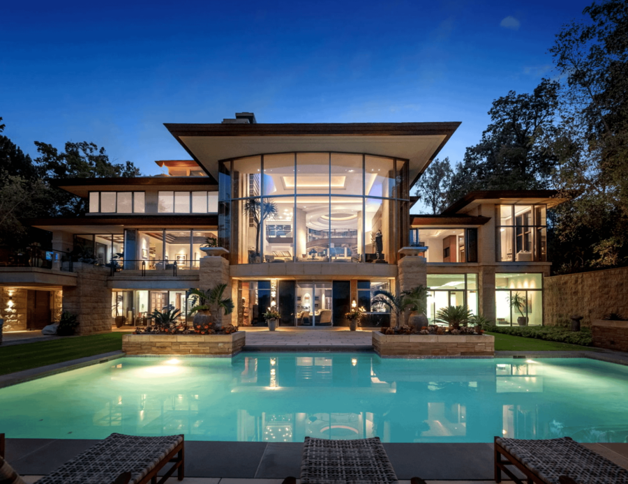 Contemporary Lakefront Home With Indoor And Outdoor Pools