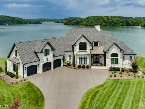  Million Lakefront Tennessee Home With Boathouse
