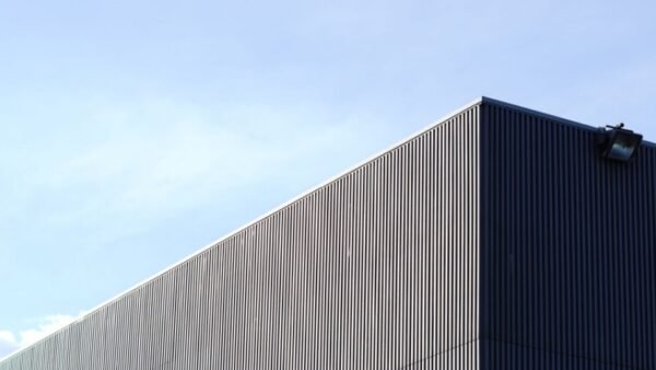 Seagis Signs Lease for Industrial Building