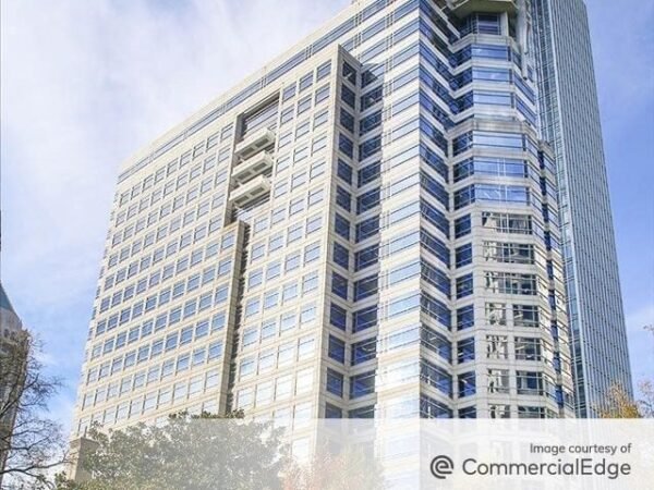 Investors Seeking Office Bargains Are Finding Them