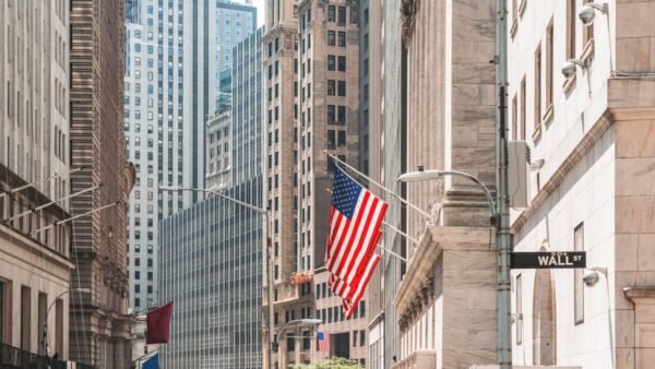 BLDG & DWREI Get Acquisition Loan for 100 Wall Street