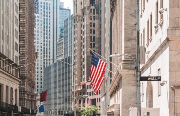 BLDG & DWREI Get Acquisition Loan for 100 Wall Street