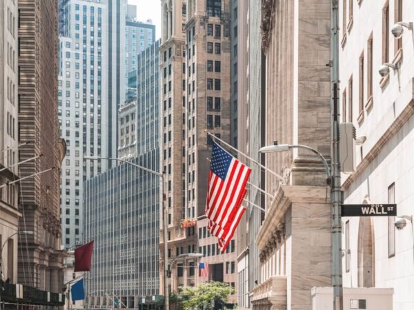 BLDG & DWREI Get Acquisition Loan for 100 Wall Street