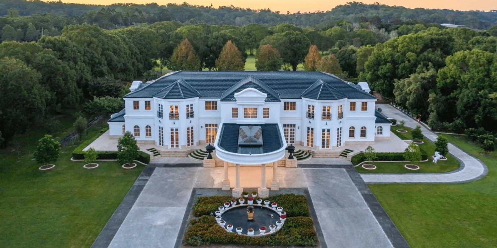 Grand 44-Acre Estate In Queensland, Australia (PHOTOS)