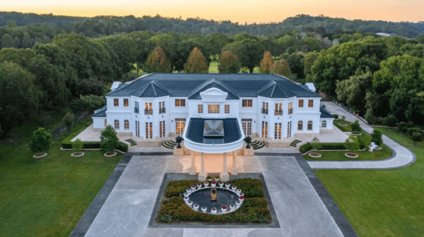 Grand 44-Acre Estate In Queensland, Australia (PHOTOS)