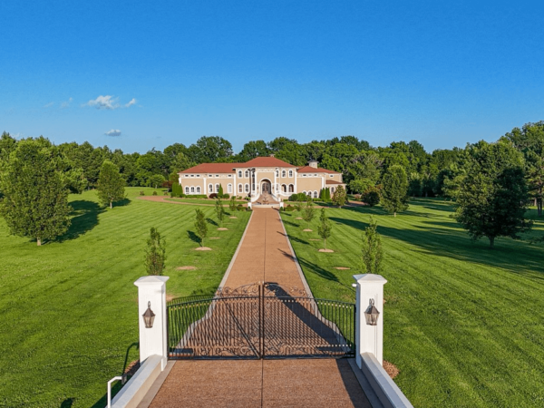 Tennessee Home On 13 Acres With An Indoor Basketball Court