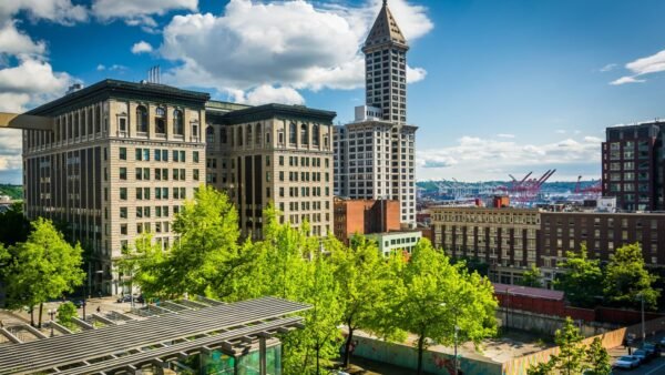 Local Investors Buy Seattle Smith Tower