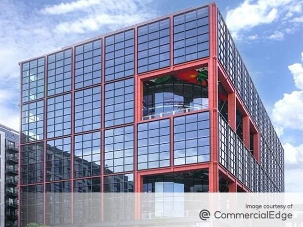 Carr Properties Inks HQ Relocation at DC Trophy Building